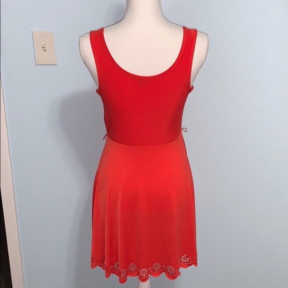 Sleeveless Sundress Red Size M - Picture 4 of 10